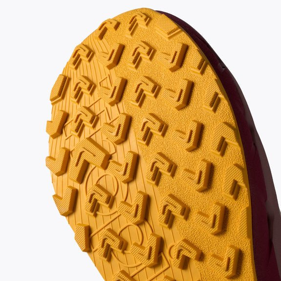 Terra.001 - Waterfriendly SneakerTropicfeel ThailandTropicfeel Thailand2500133U41438Eucalyptus Red38Terra.001