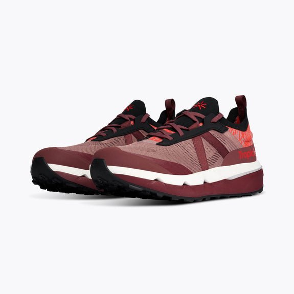 Terra.001 - Waterfriendly SneakerTropicfeel ThailandTropicfeel Thailand2500133U801382500133U80138Burlwood Red38Terra.001