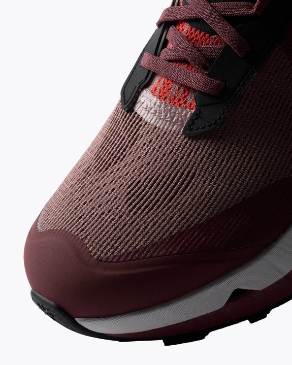 Terra.001 - Waterfriendly SneakerTropicfeel ThailandTropicfeel Thailand2500133U801382500133U80138Burlwood Red38Terra.001